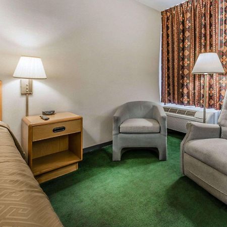 Econo Lodge Altoona I-99 מראה חיצוני תמונה