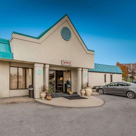 Econo Lodge Altoona I-99 מראה חיצוני תמונה
