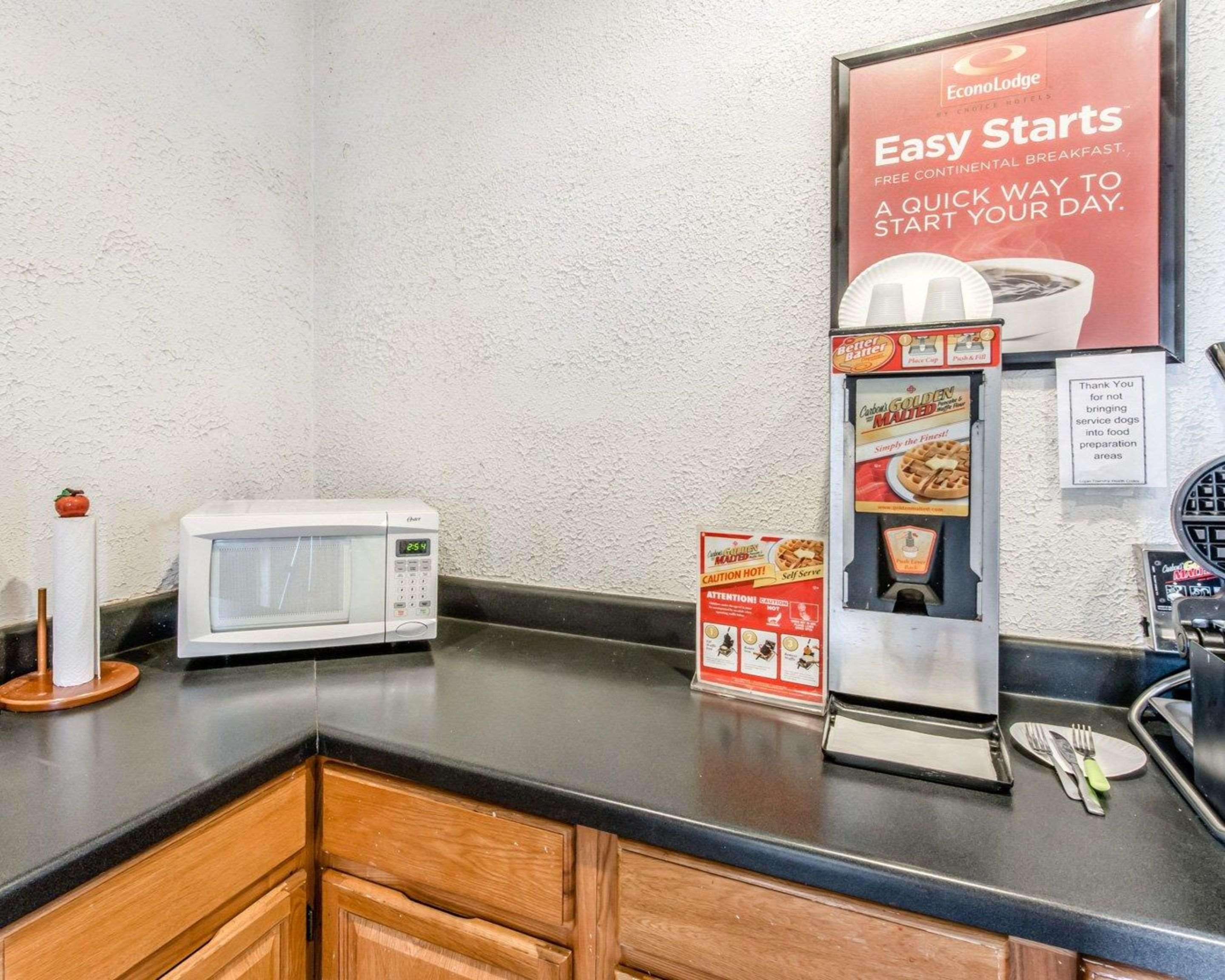 Econo Lodge Altoona I-99 מראה חיצוני תמונה