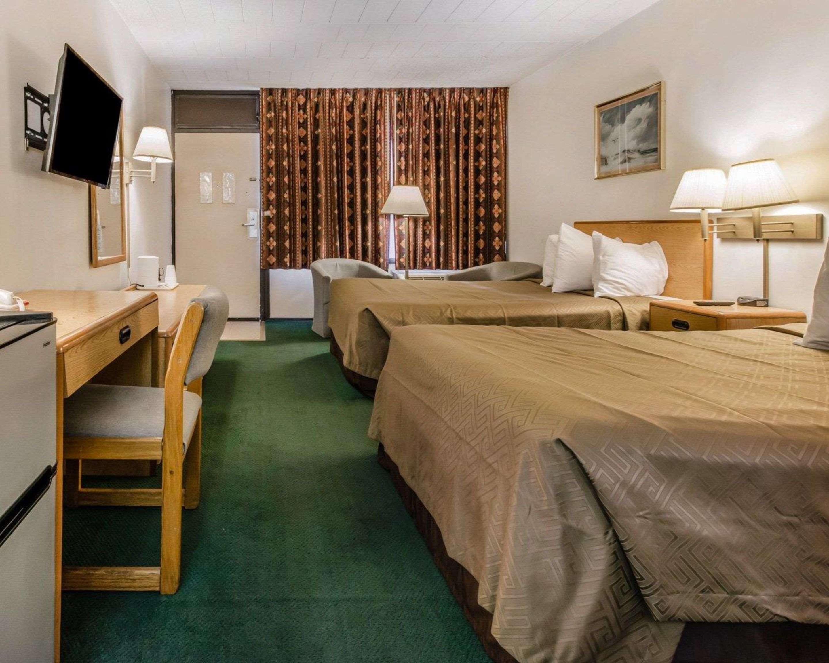 Econo Lodge Altoona I-99 מראה חיצוני תמונה